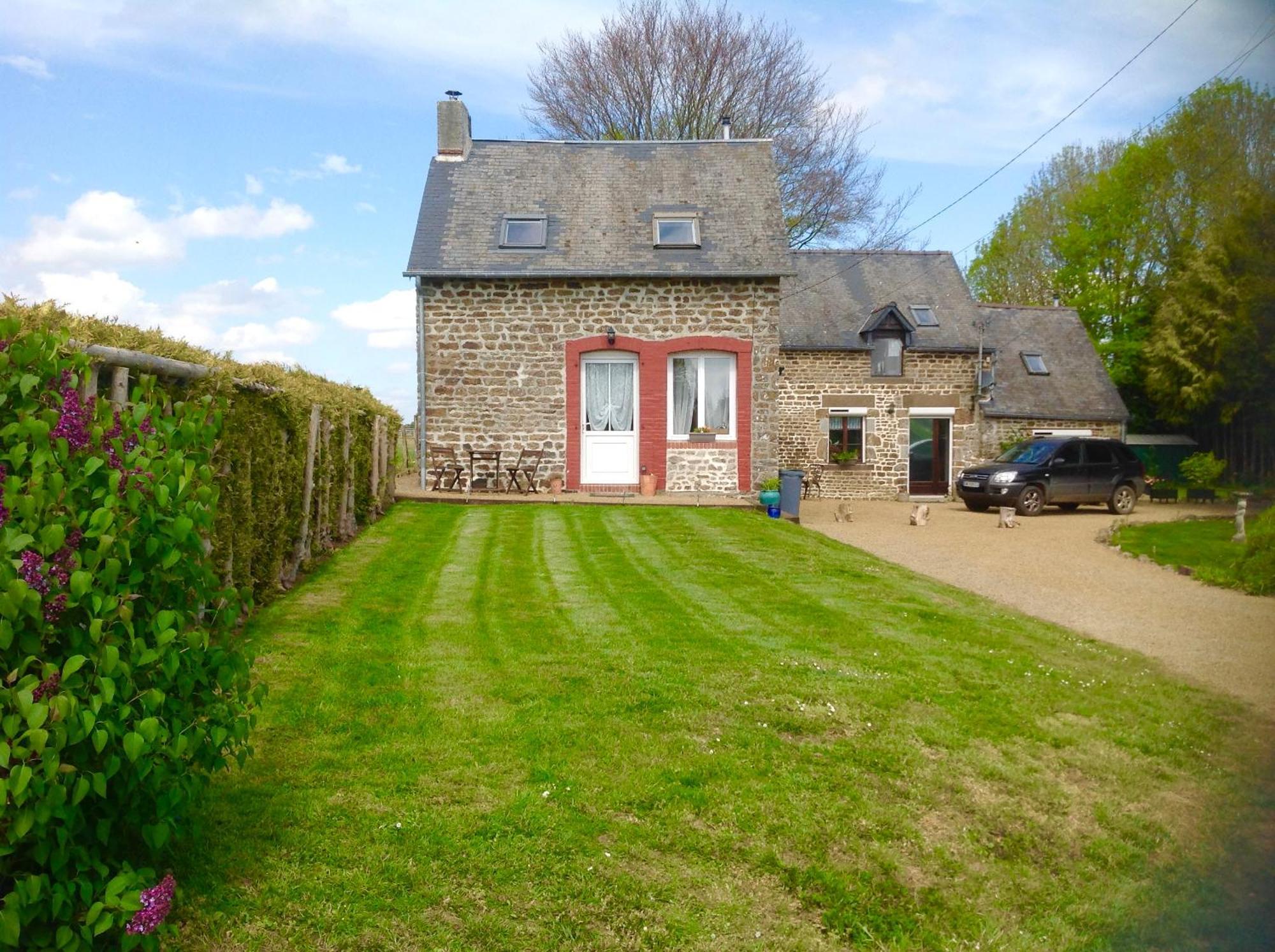 La Perruche Holiday Gite Heussé Exterior photo