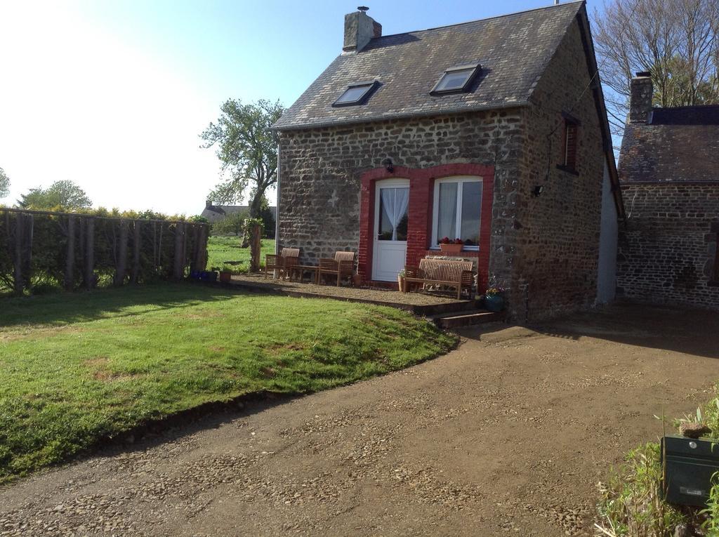 La Perruche Holiday Gite Heussé Exterior photo